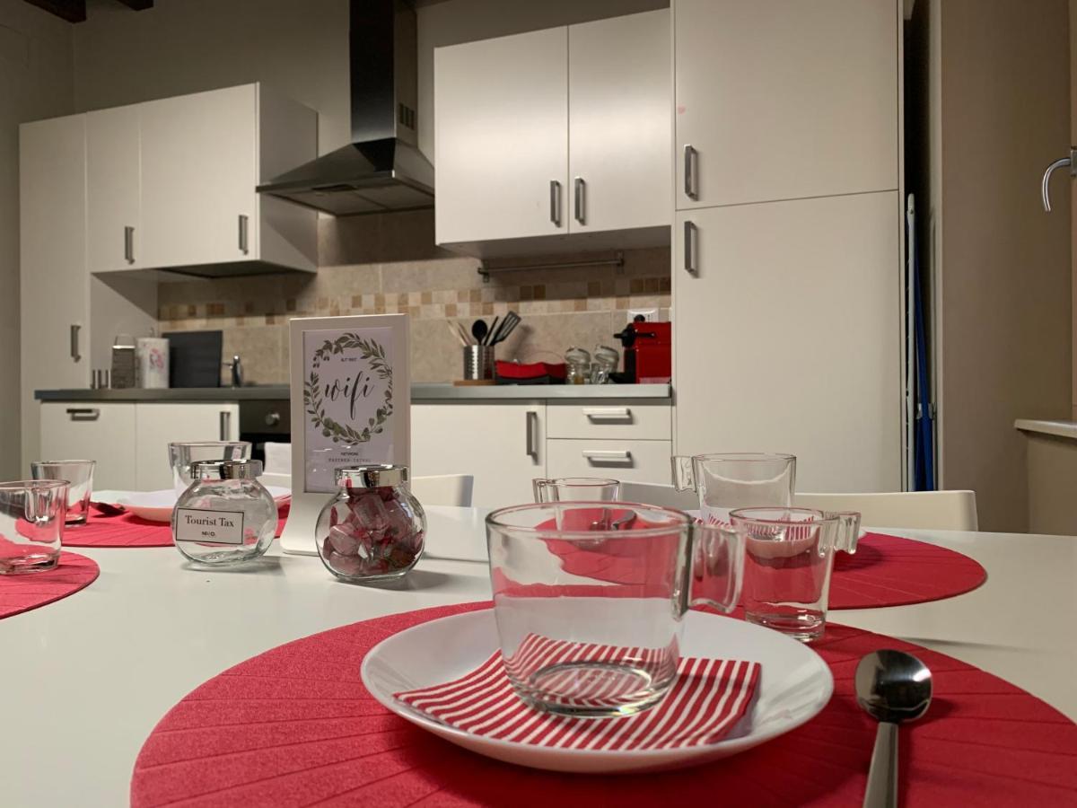 פארמה Niki O. Apartments מראה חיצוני תמונה